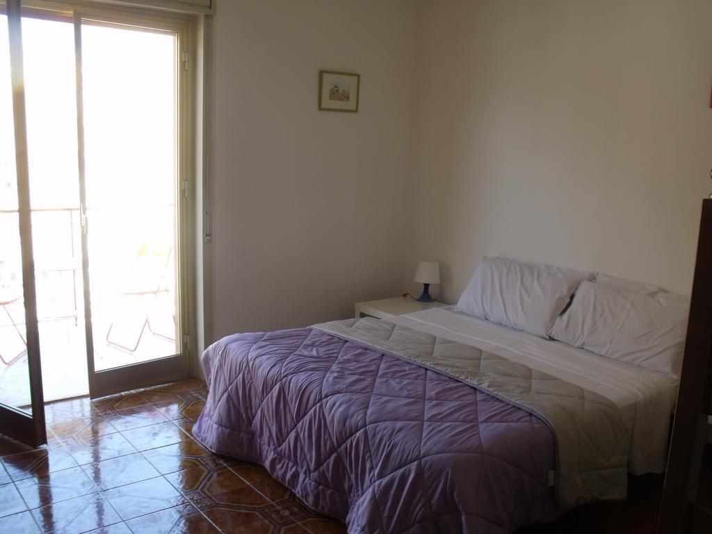 A Tre Passi Dal Centro Hotel Палермо Екстериор снимка