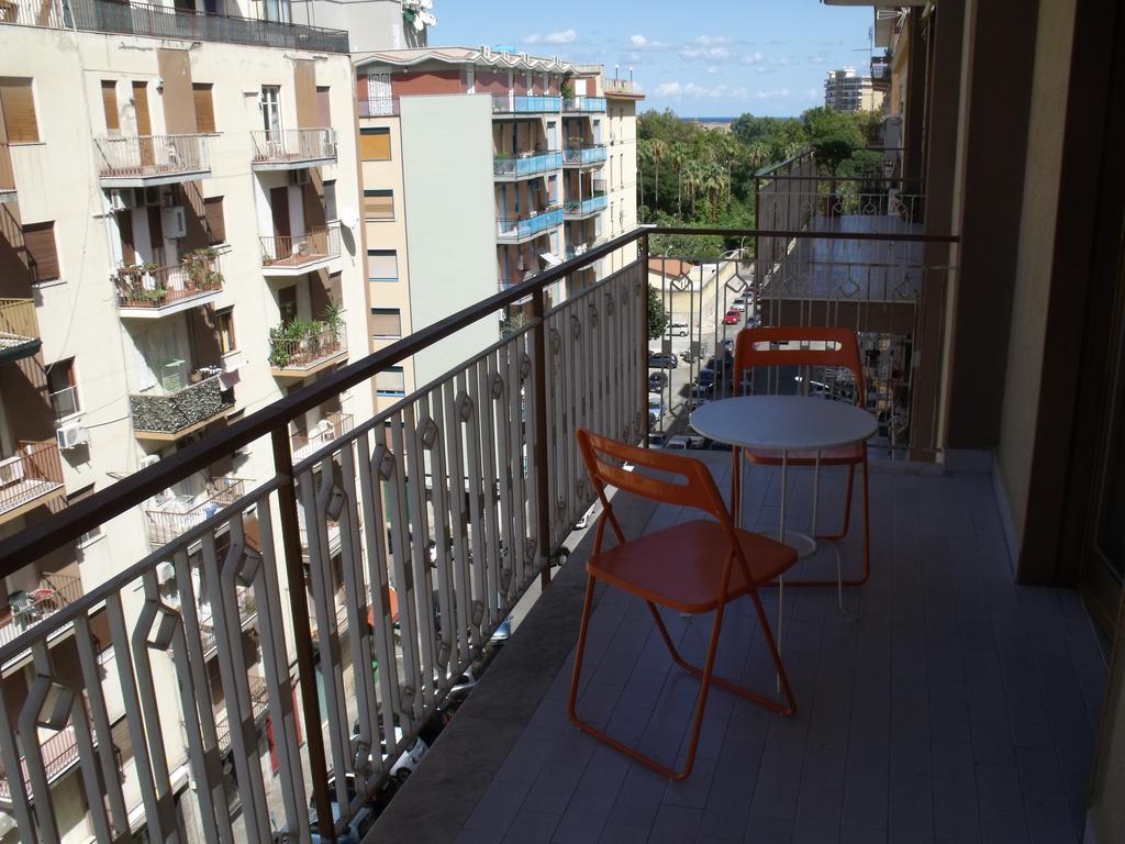 A Tre Passi Dal Centro Hotel Палермо Екстериор снимка